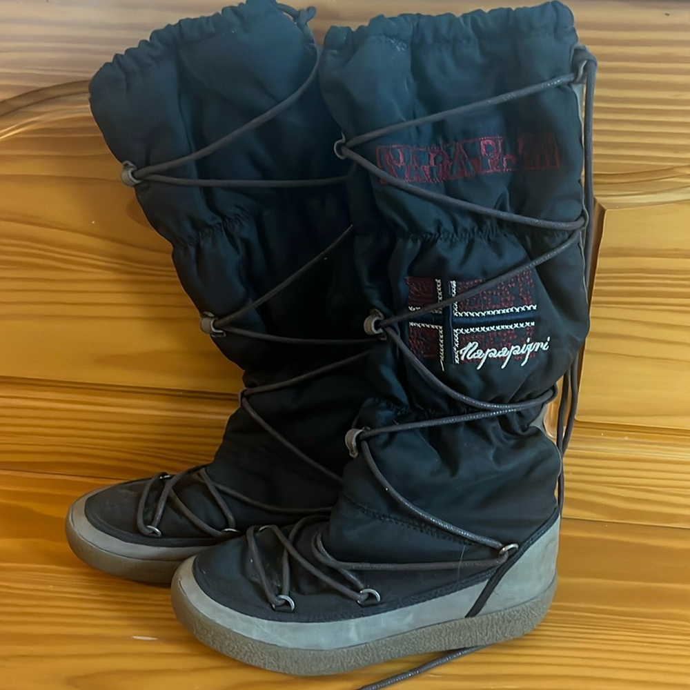 Napapijri Insulated High Boots size 37